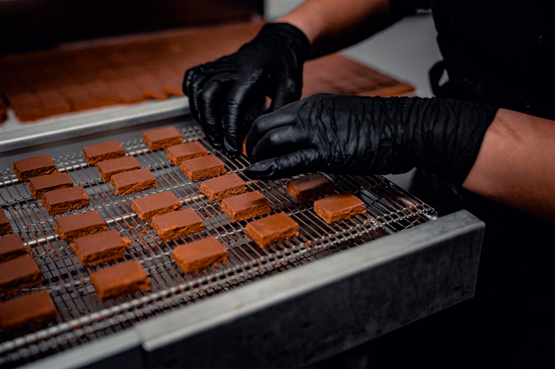 Redisposition des chocolats sur la grille